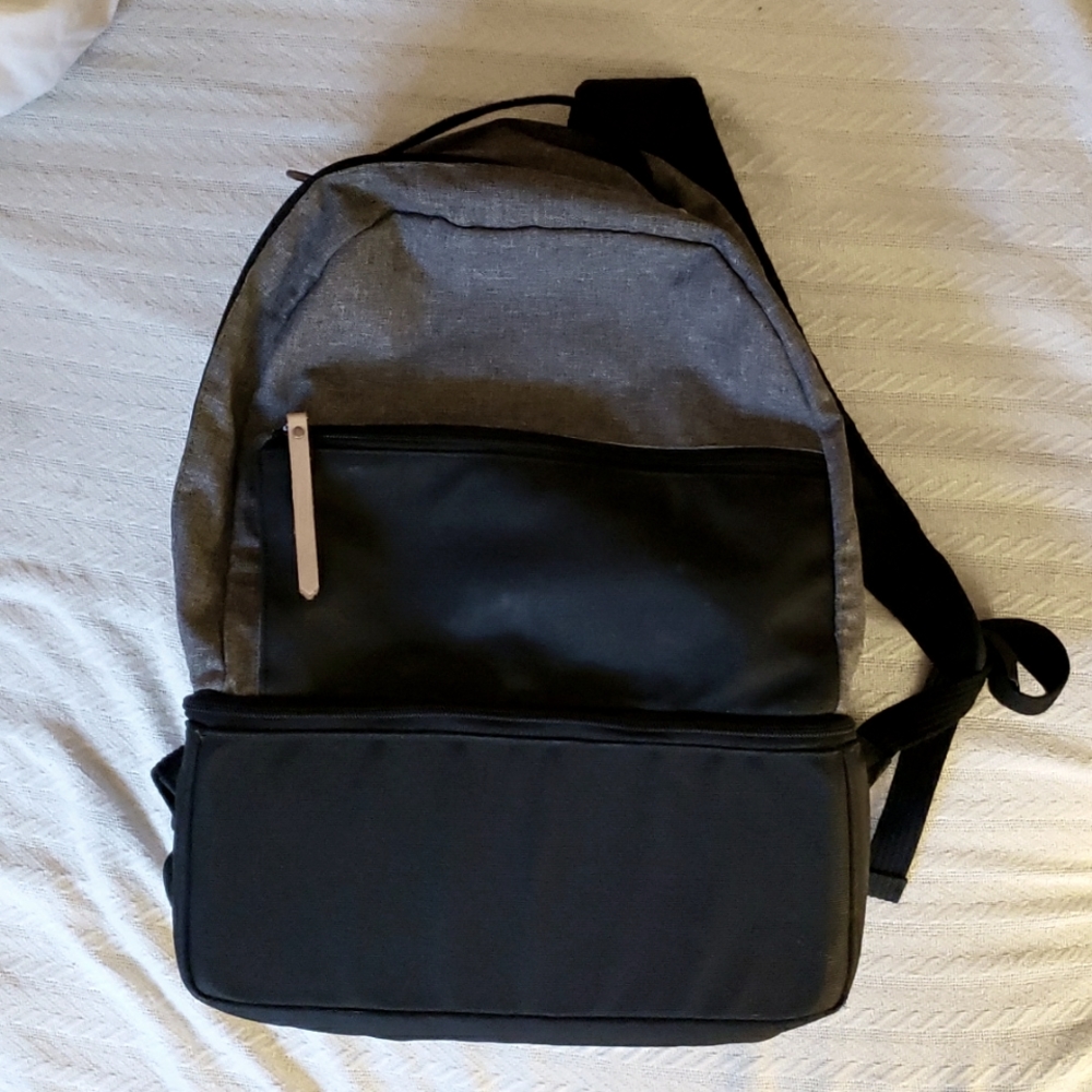 Petunia Pickle Bottom Axis Diaper Backpack in Graphite